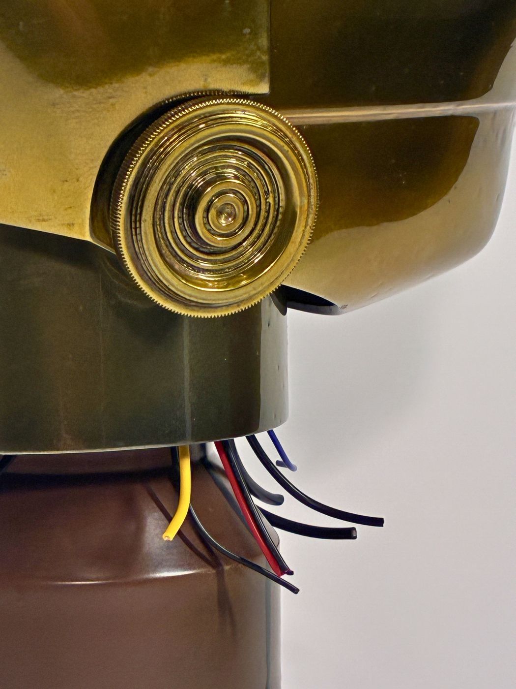 Threepio hero image 4